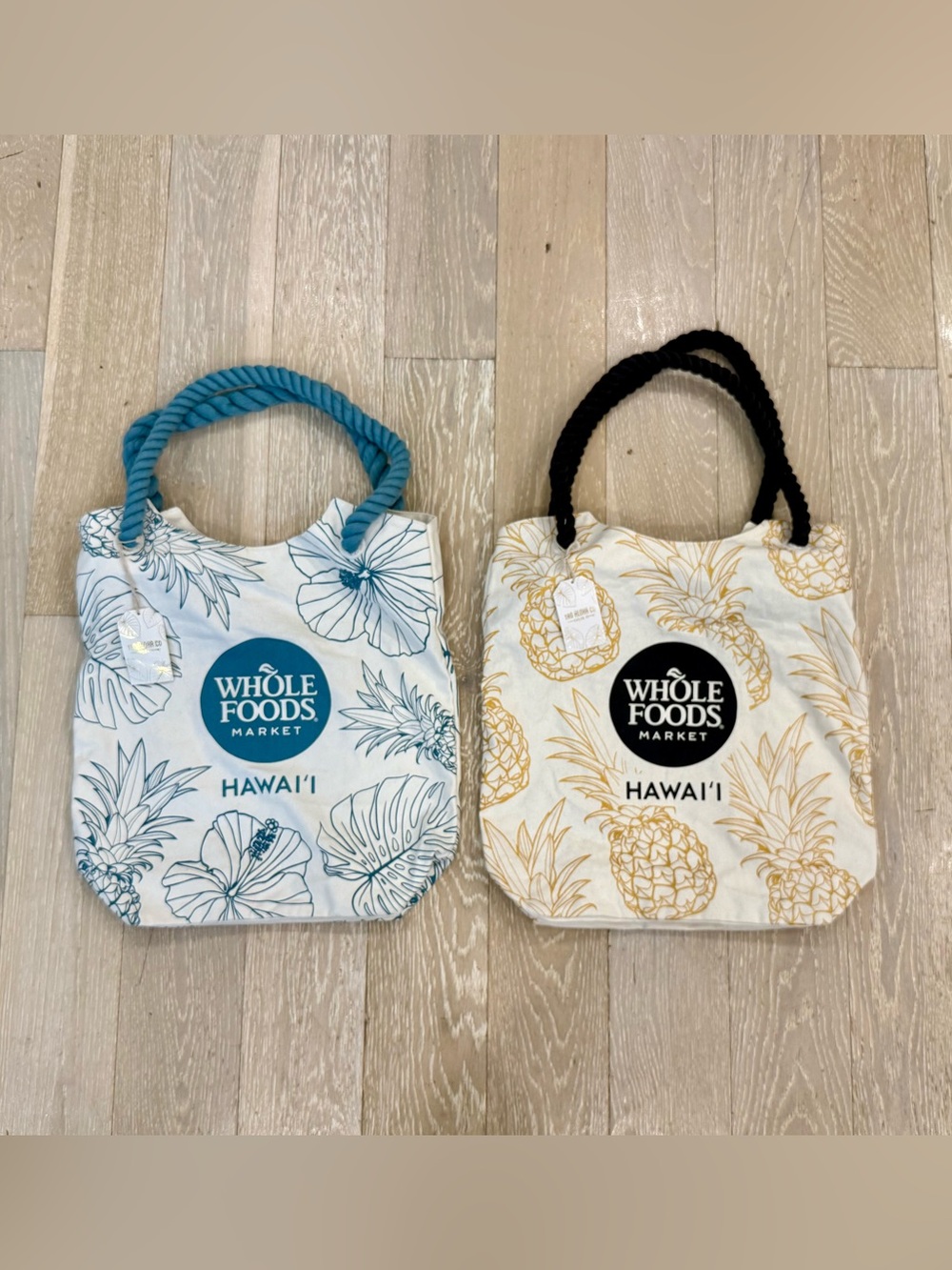 2 Whole Foods Market Exclusive Hawai'i Canvas Tote Bag Tropical Print & 🍍 NWT